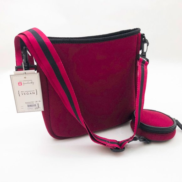 Jen & Co. Neoprene DRU Burgundy Cheetah Print Cross Body Bag in a Bag - Picture 3 of 8